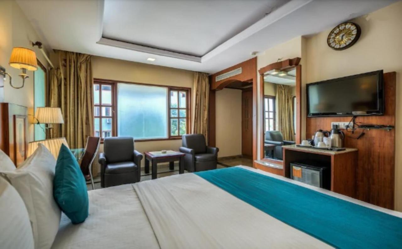 Golden Metro Hotel Bangalore Extérieur photo