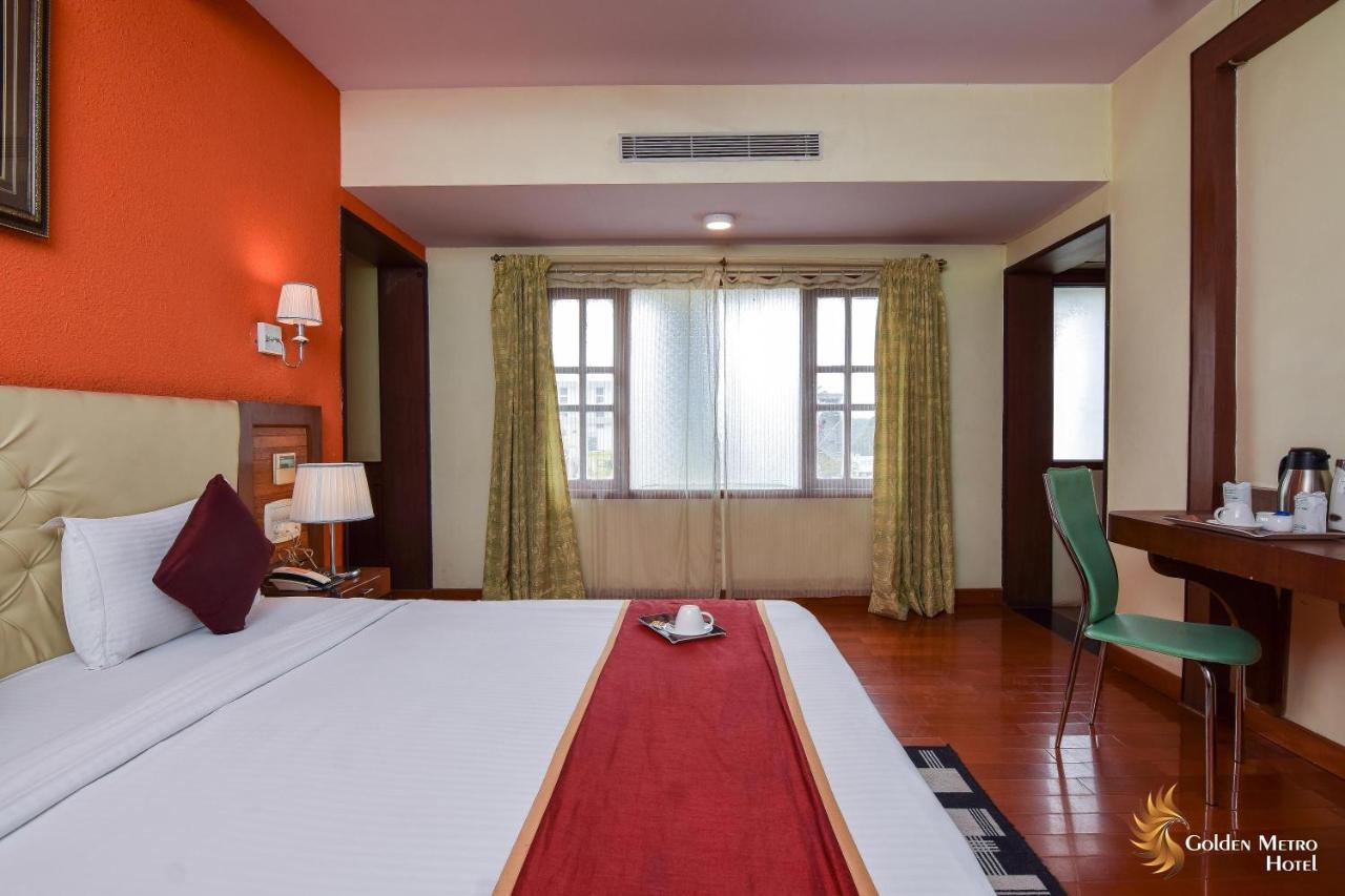 Golden Metro Hotel Bangalore Extérieur photo
