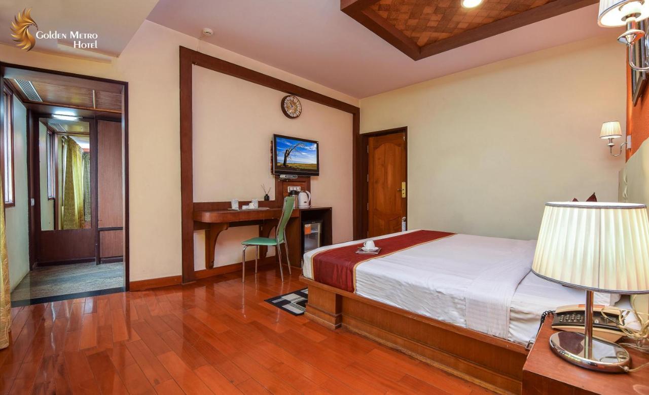 Golden Metro Hotel Bangalore Extérieur photo