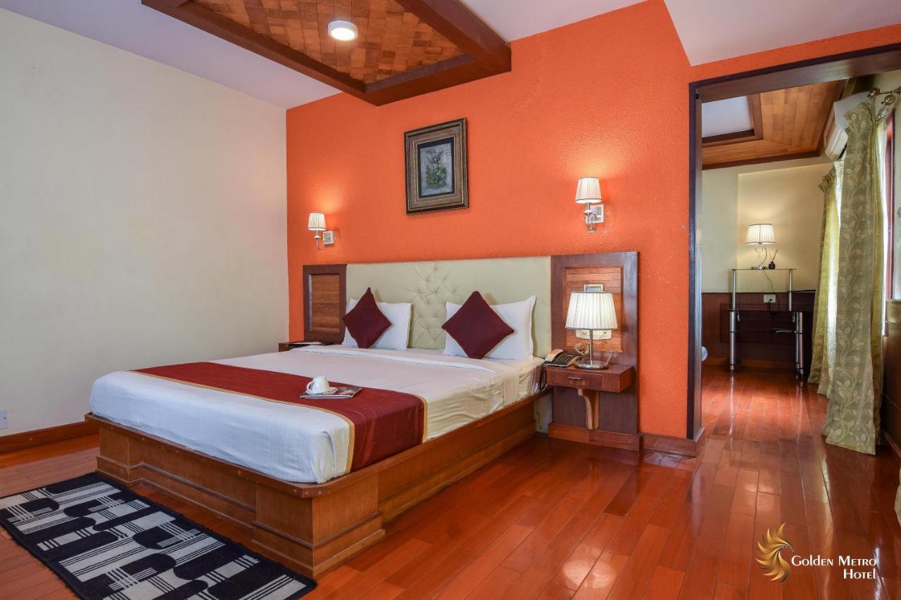 Golden Metro Hotel Bangalore Extérieur photo